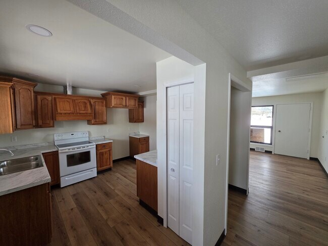 Foto del edificio - 4256 California St