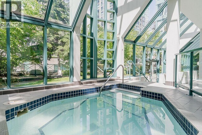 Photo du bâtiment - 939 Homer St