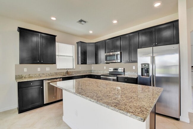 Building Photo - 4568 Willow Basin Wy
