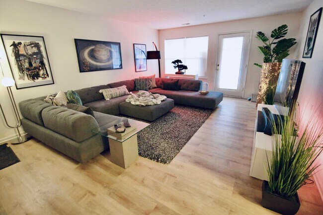 Foto del edificio - 1553 Long Meadow Trail