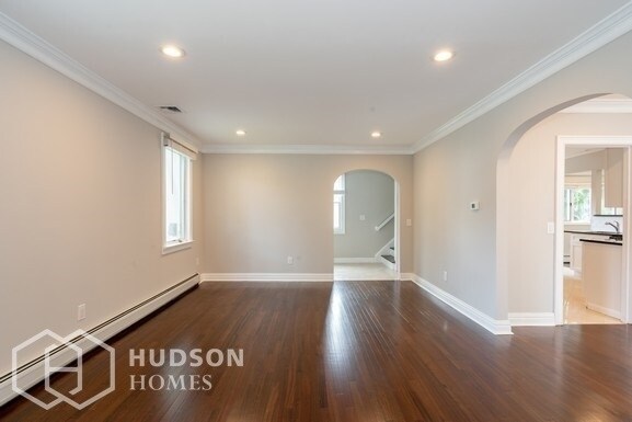 Building Photo - 108 Sunset Ln