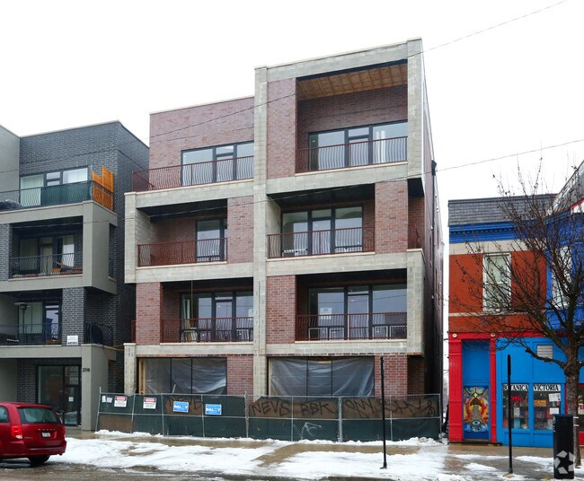 Building Photo - 2516 W Division St