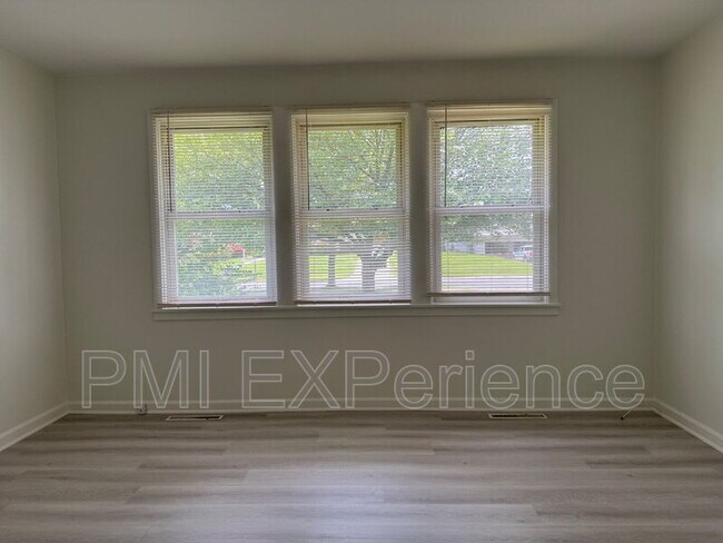 Foto del edificio - 1204 Broadwood Dr