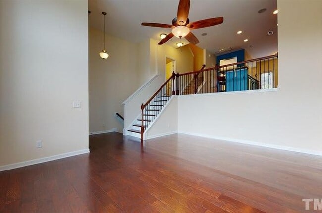 Building Photo - 607 Old Mill Village Dr
