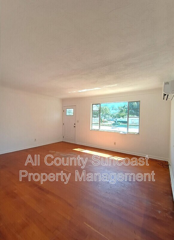 Foto del edificio - 4755 9th Ave N