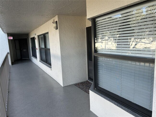 Foto del edificio - 1316 Pasadena Ave S