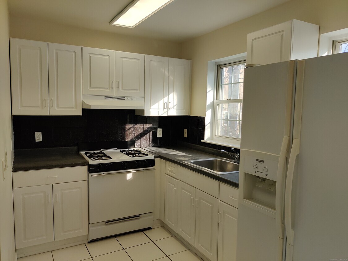 Primary Photo - 22 Orchard St