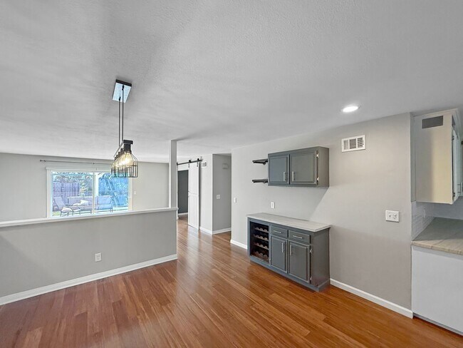 Foto del edificio - Beautiful 4B/2BA Home in Rancho Peñasquito...