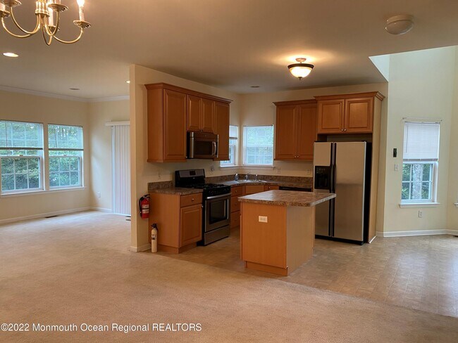 Building Photo - 2 Ocean Breeze Ct