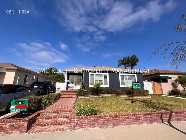 Foto del edificio - Cozy Studio Available Now