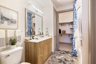 Building Photo - 1317 Post Oak Park Dr