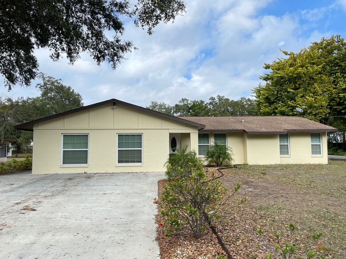 Foto principal - 2653 22nd St