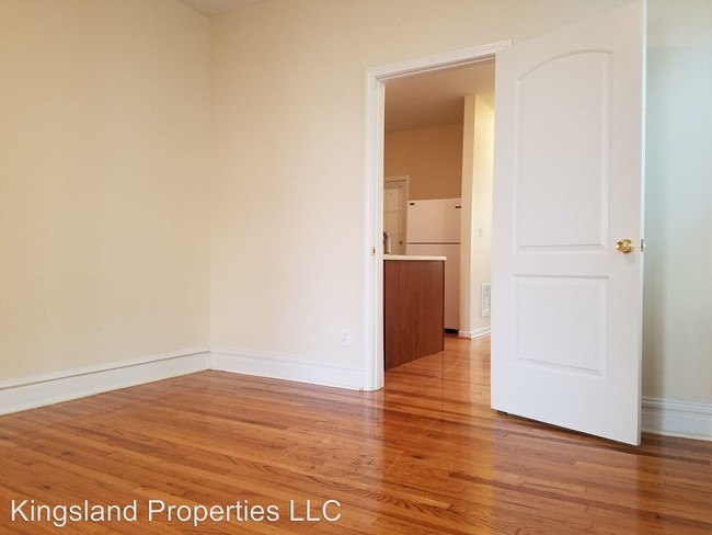Building Photo - 4162 McRee Ave