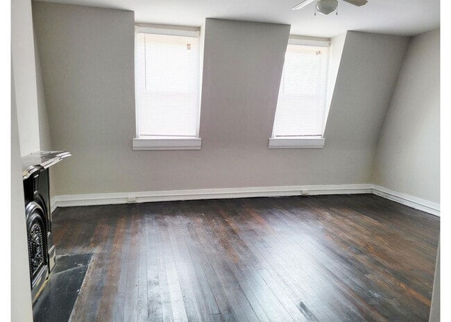 Interior Photo - Ohio 2215-2217-2219