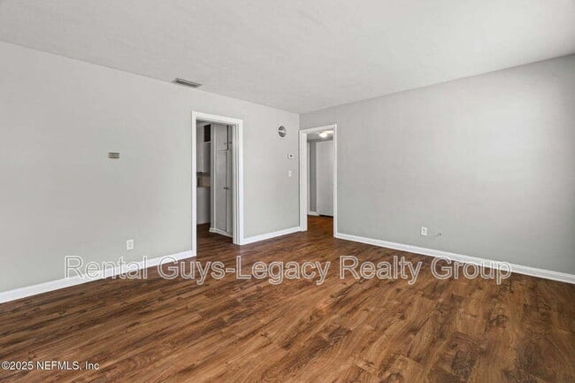 Foto del edificio - 3827 Colebrooke Dr