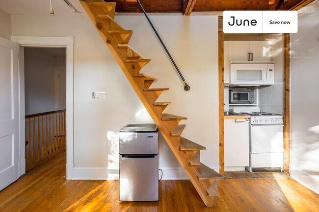 Building Photo - 1443 Parkwood Pl NW