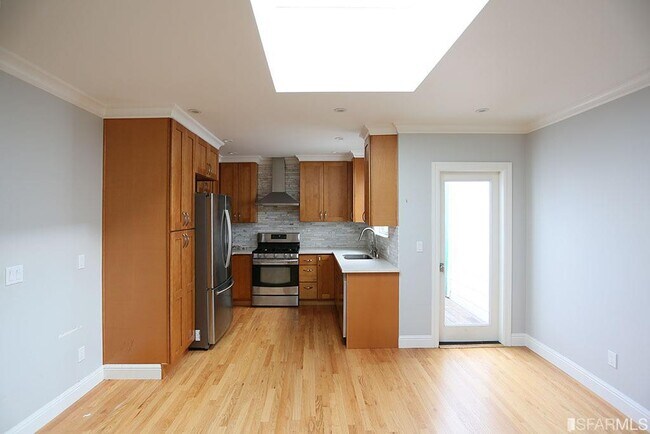 Building Photo - 1734 22nd Ave