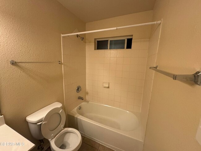 Building Photo - 4116 Tierra Bronce Dr