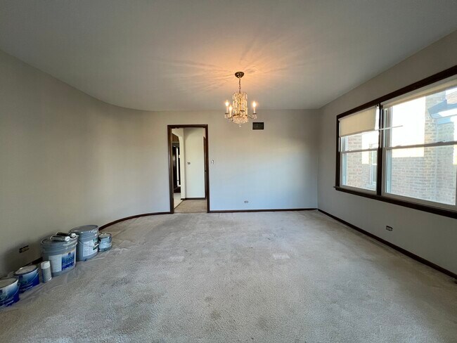 Foto del edificio - 5635 W Montrose Ave