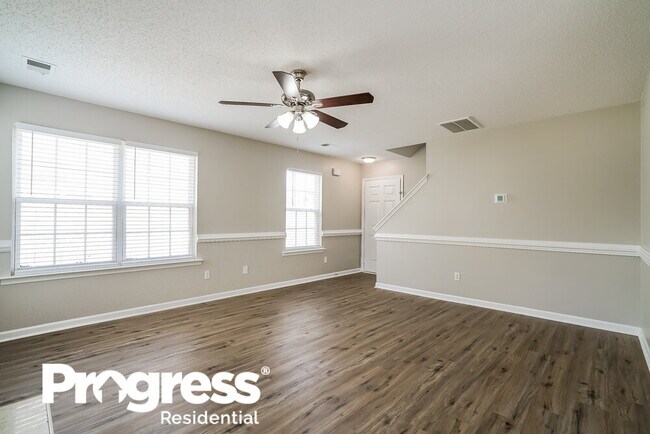 Foto del edificio - 5828 Cherryrain Ct