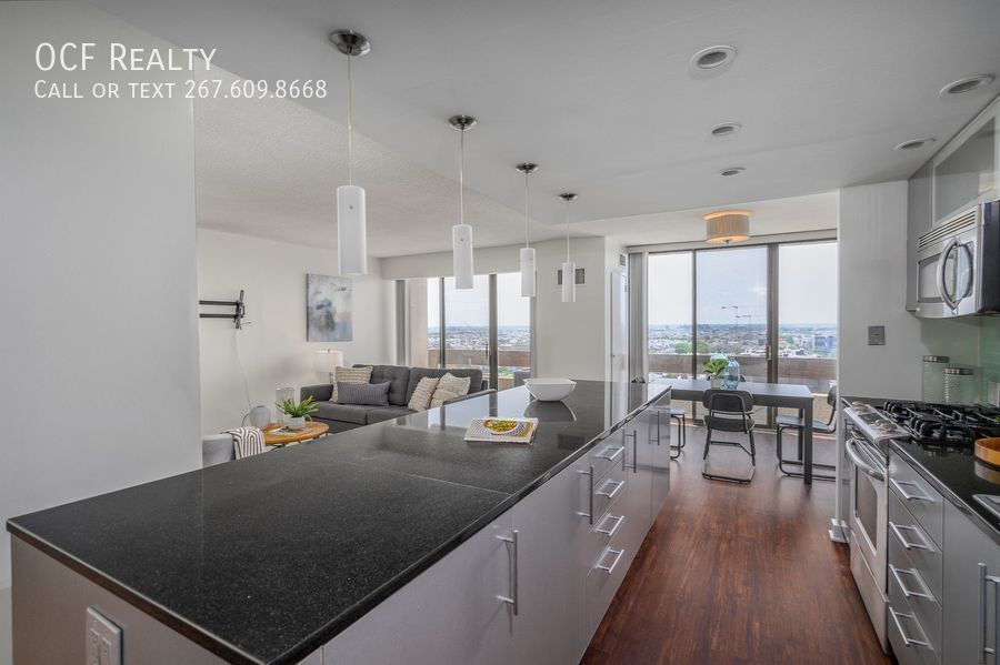 Primary Photo - Center City One Condo
