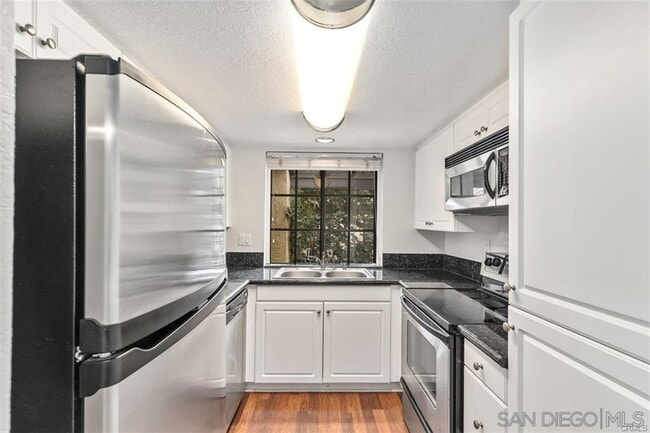 Building Photo - 25611 Indian Hill Ln