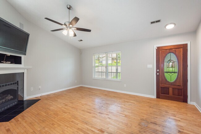 Foto del edificio - 5957 Warrenpark Ln