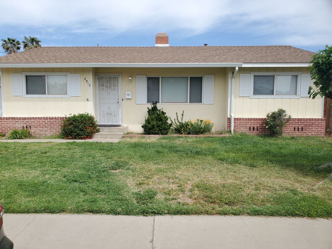 Primary Photo - 3 bed 2 bath in Ceres