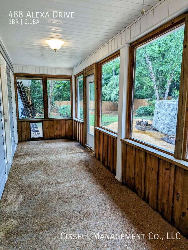 Building Photo - 488 Alexa Dr