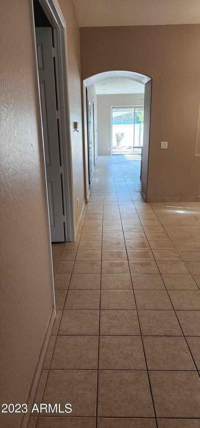 Foto del edificio - 15209 N 135th Dr