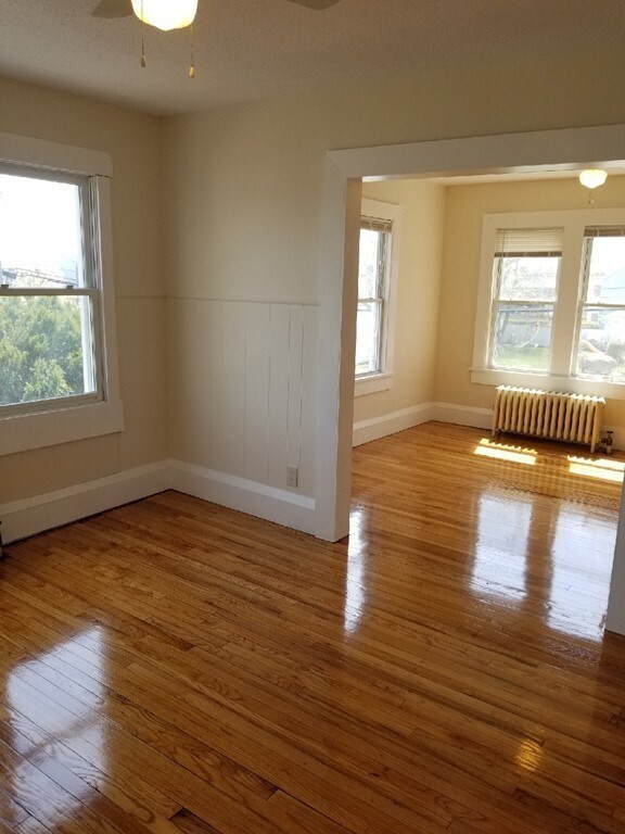 Building Photo - 25 Prentice St