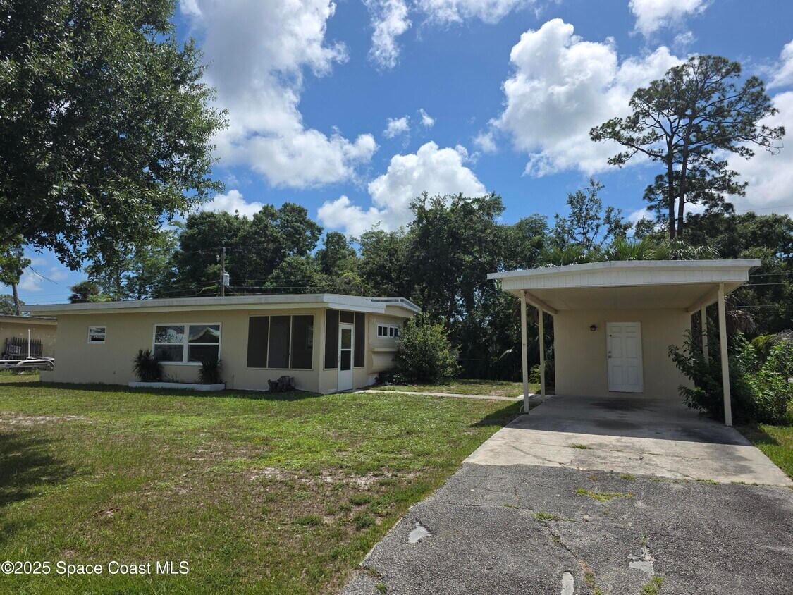 Primary Photo - 23 Emerald St
