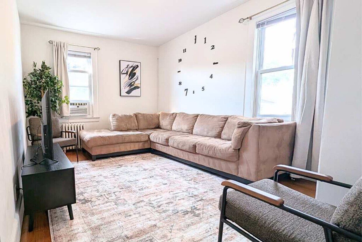 Foto principal - 108 Gotthart St