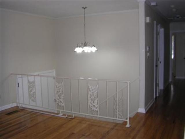 Building Photo - 1218 Lowry Dr