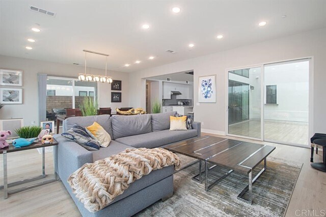 Foto del edificio - 6135 Artisan Way