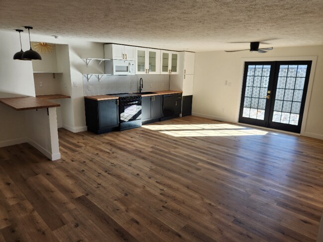 Foto del edificio - 231 N John St