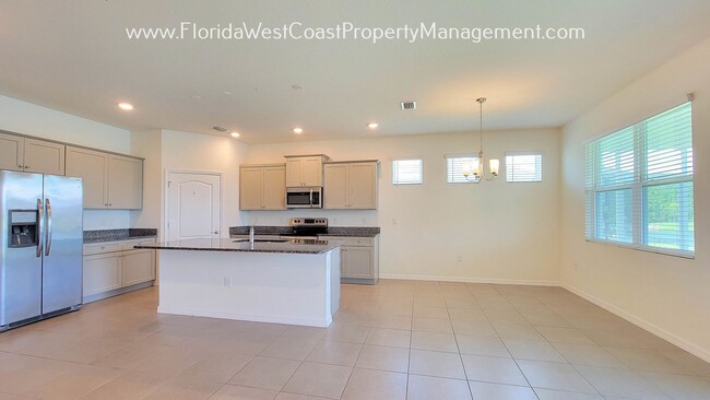 Building Photo - PET FRIENDLY LAKEWOOD RANCH 4 BED/2 BATH H...