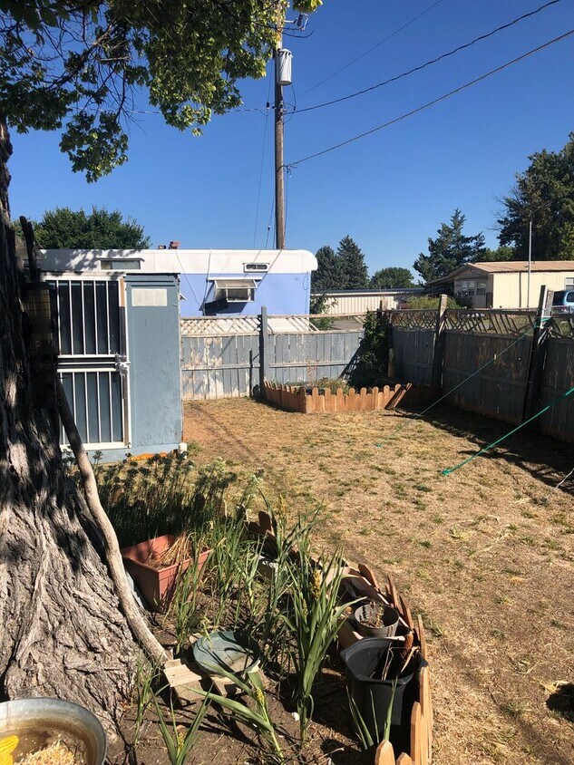 Foto principal - 2 bed 1 bath mobile home located on south ...