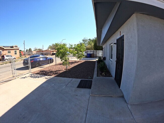 Foto del edificio - 1255 W Ethel Ave