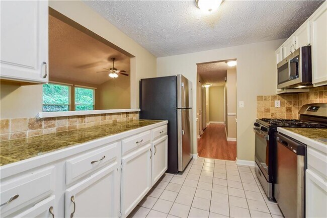 Foto del edificio - 5219 Martins Crossing Rd