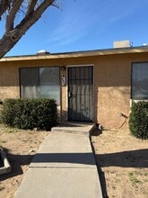 Building Photo - 2010 Stanford St