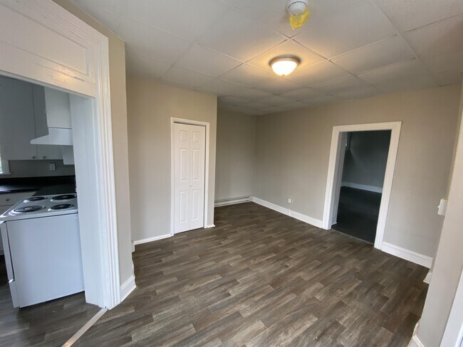 Interior Photo - 120 Lincoln Way W, Chambersburg
