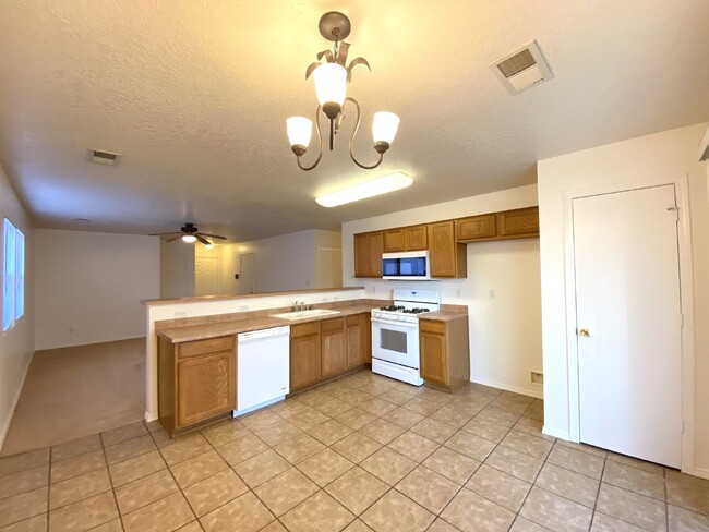 Building Photo - 3BR / 2Bath - Northern Meadows of Rio Rancho