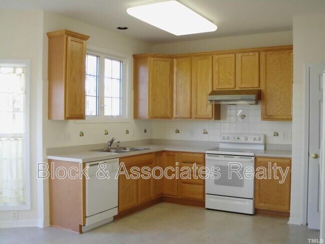 Foto del edificio - 3121 Gross Ave