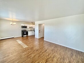 Building Photo - 4444 W 13th Ave