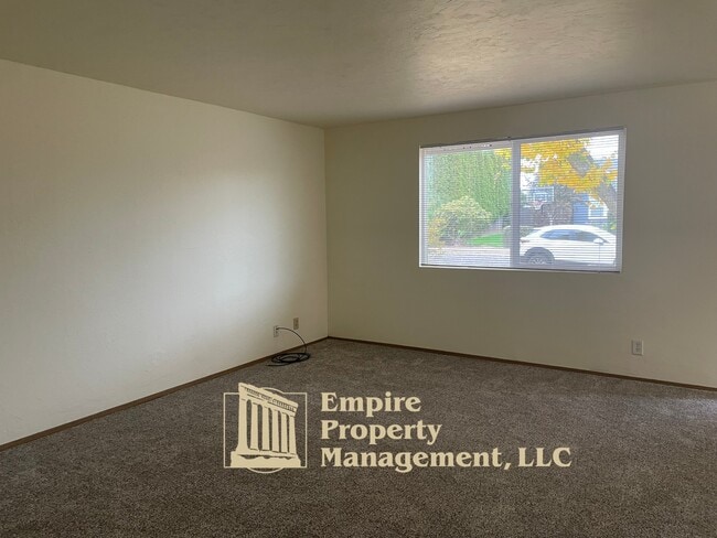 Photo - 3862 Pattison St House