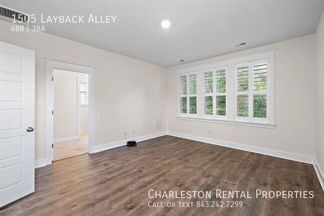 Building Photo - 1505 Layback Aly