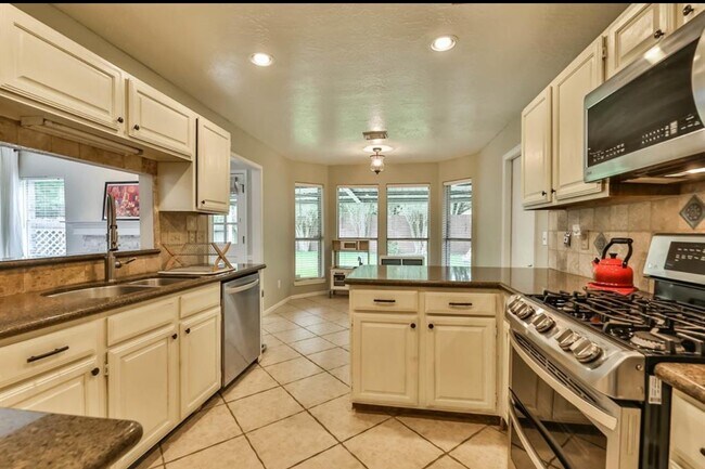 Foto del edificio - 1123 Juniper Canyon Ln