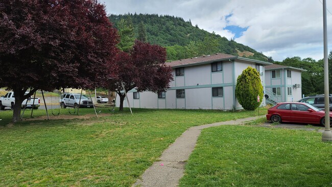 Foto del edificio - 200 NE Rhine Village Dr