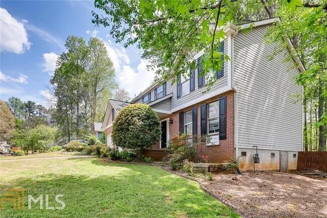 Building Photo - 1305 Taylor Oaks Dr